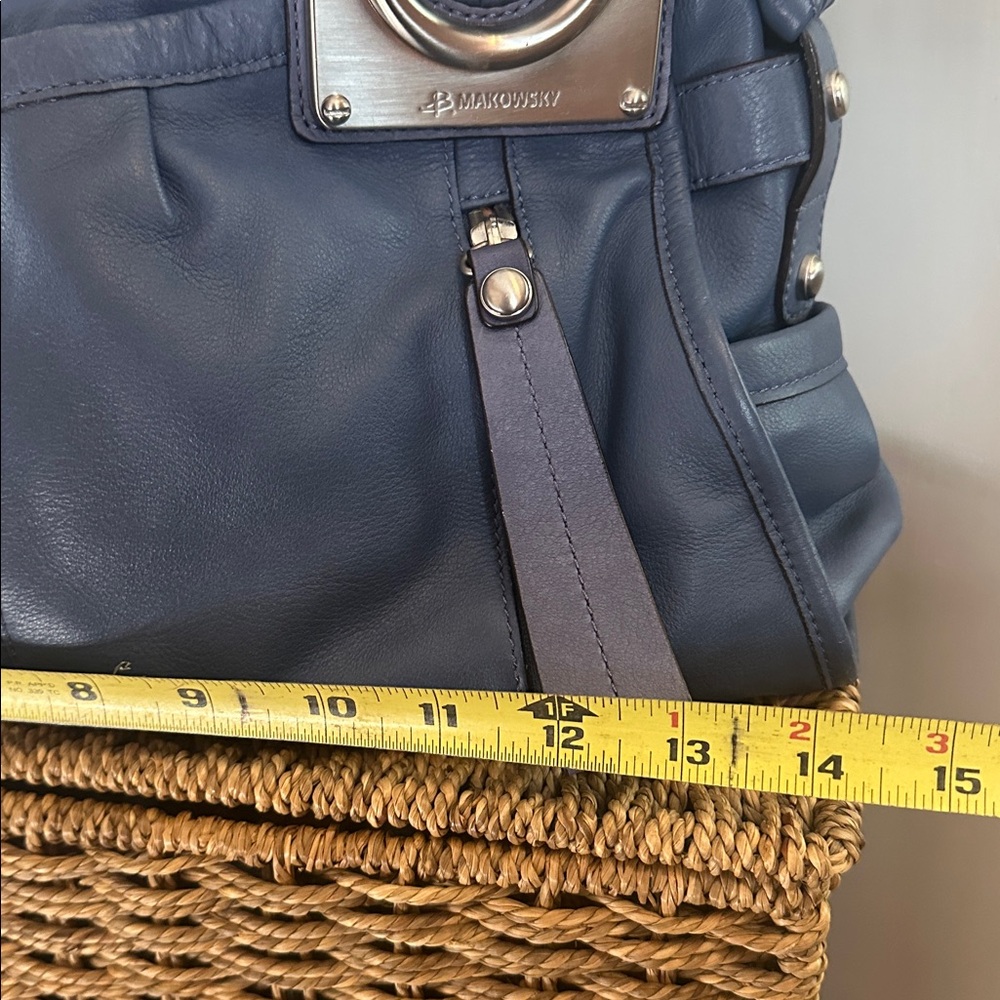 B. Makowsky cornflower Blue genuine Leather shoulder pockets silver animal purse - Picture 7 of 15